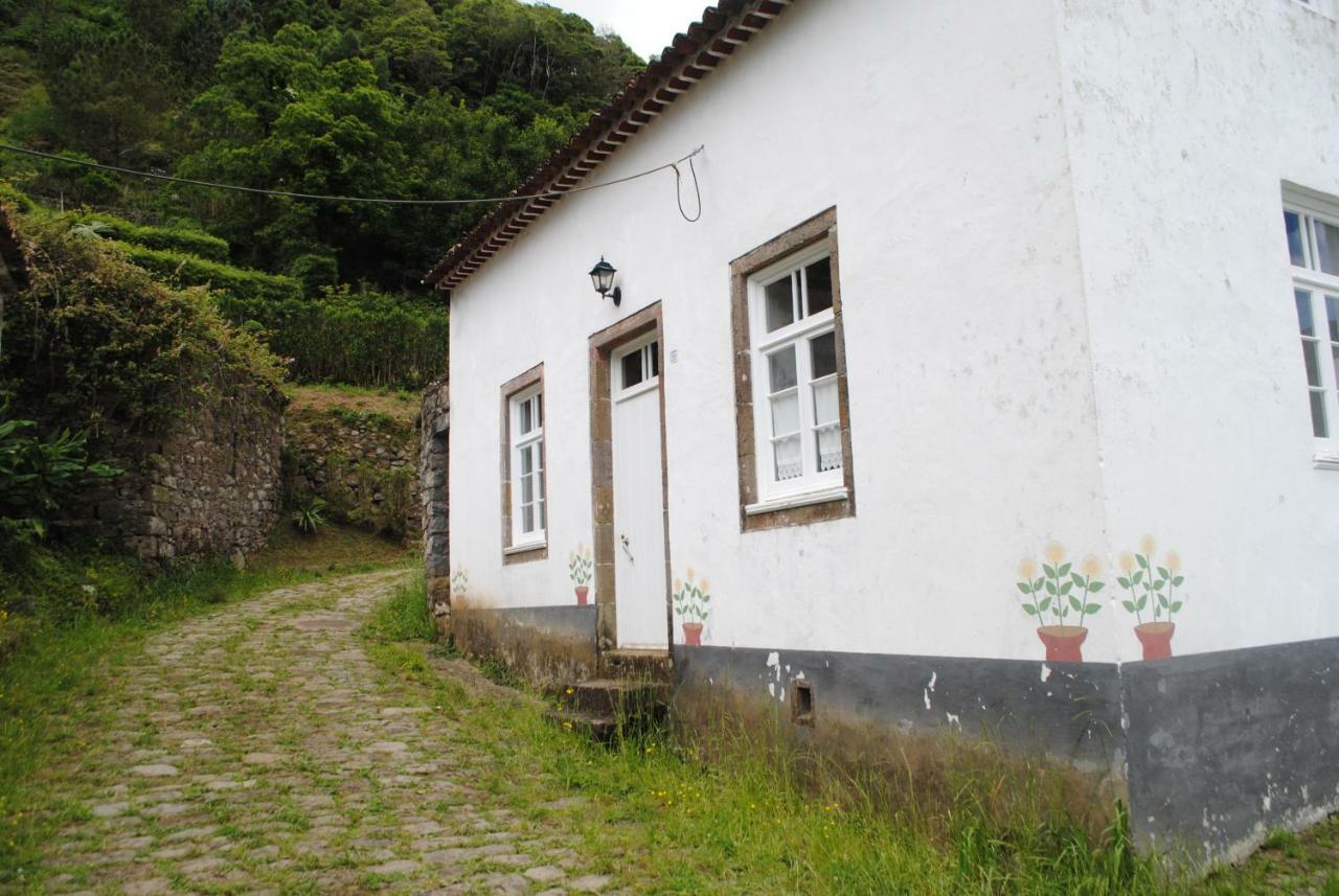 Отель Aldeia Do Sanguinho Faial da Terra Экстерьер фото